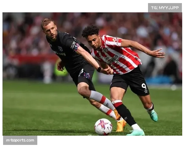 战术述评：曼联平布伦特福德暴露的中场脱节与后场出球困境